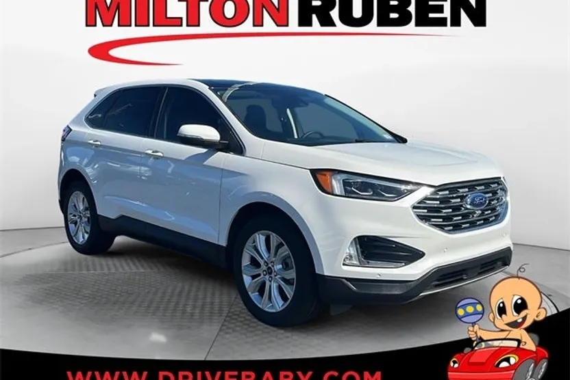 2022 Ford Edge Titanium photo 1