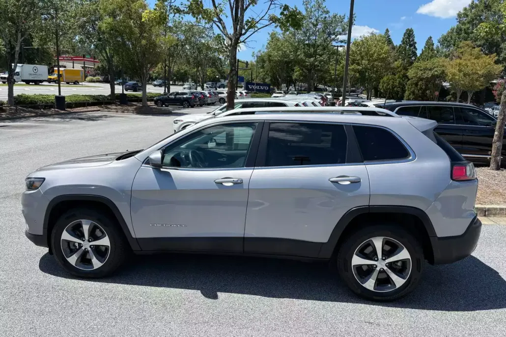 2019 Jeep Cherokee Limited photo 1