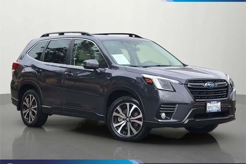 2023 Subaru Forester Limited photo 1