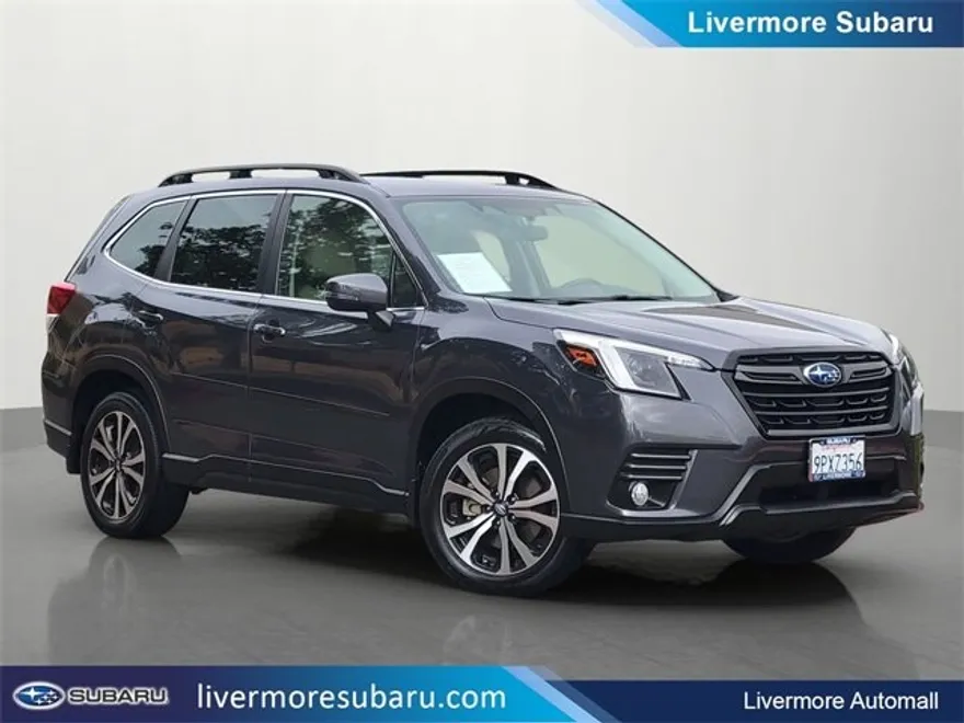 2023 Subaru Forester Limited photo 1