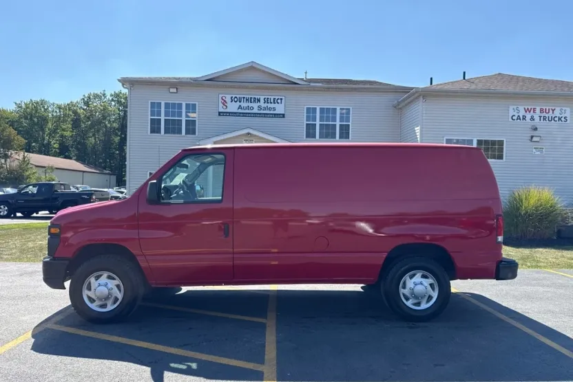 2013 Ford E-250 photo 1