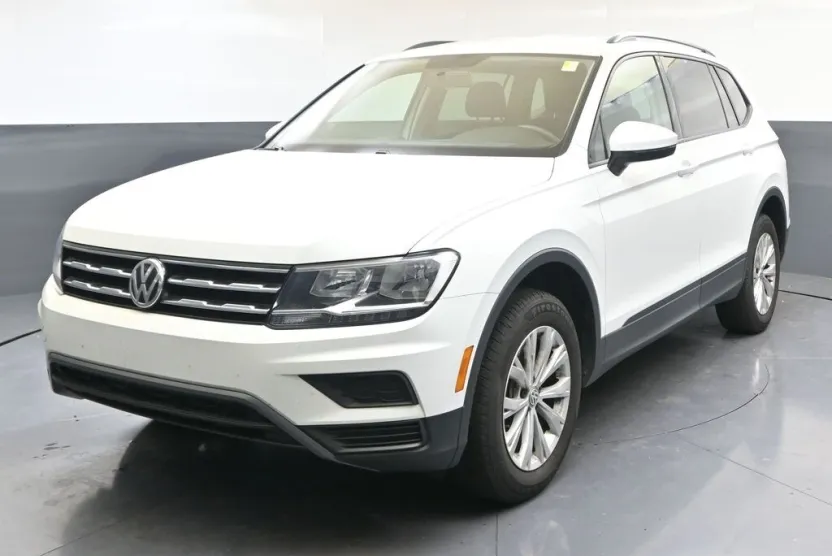 2020 Volkswagen Tiguan S photo 1