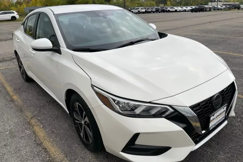 2023 Nissan Sentra SV photo 1