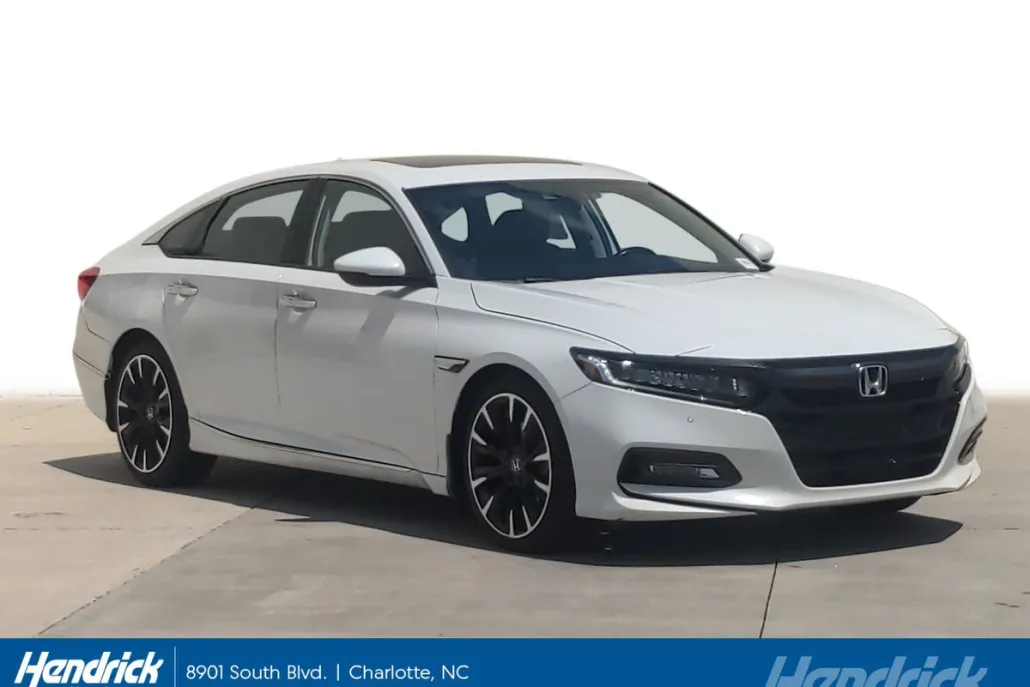 2020 Honda Accord Touring photo 1