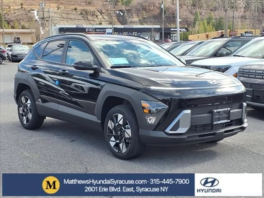 2025 Hyundai Kona SEL photo 1