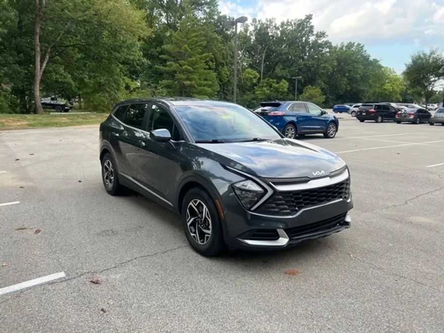 2023 Kia Sportage LX photo 1