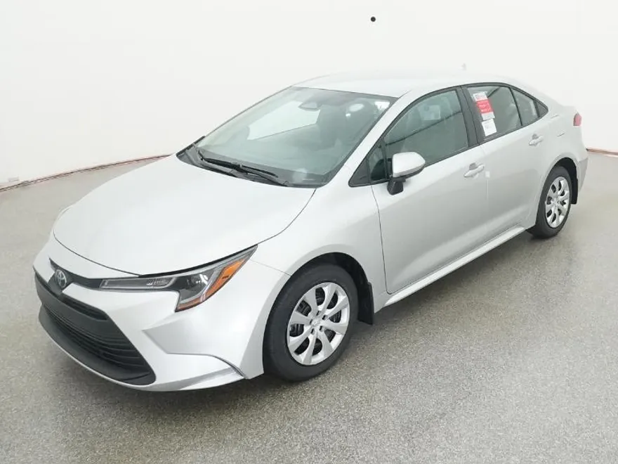 2026 Toyota Corolla LE photo 1