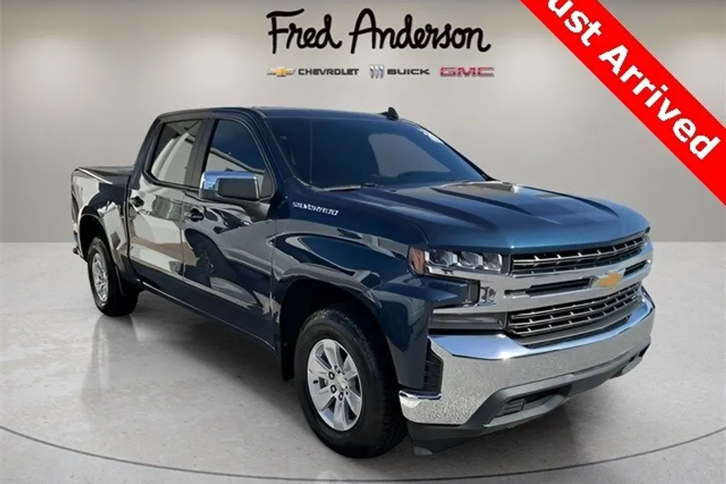 2020 Chevrolet Silverado 1500 LT photo 1