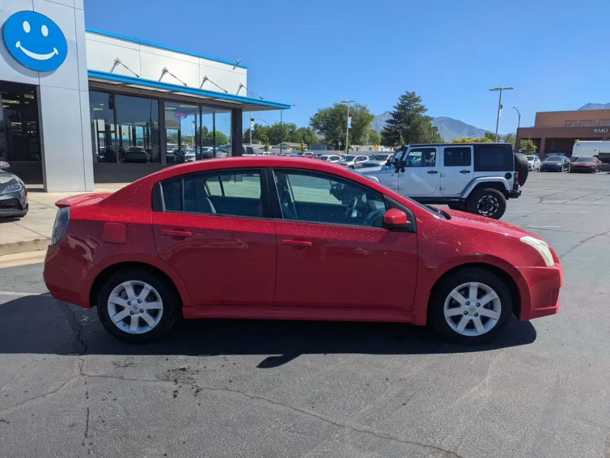 2012 Nissan Sentra 2.0 SR photo 1