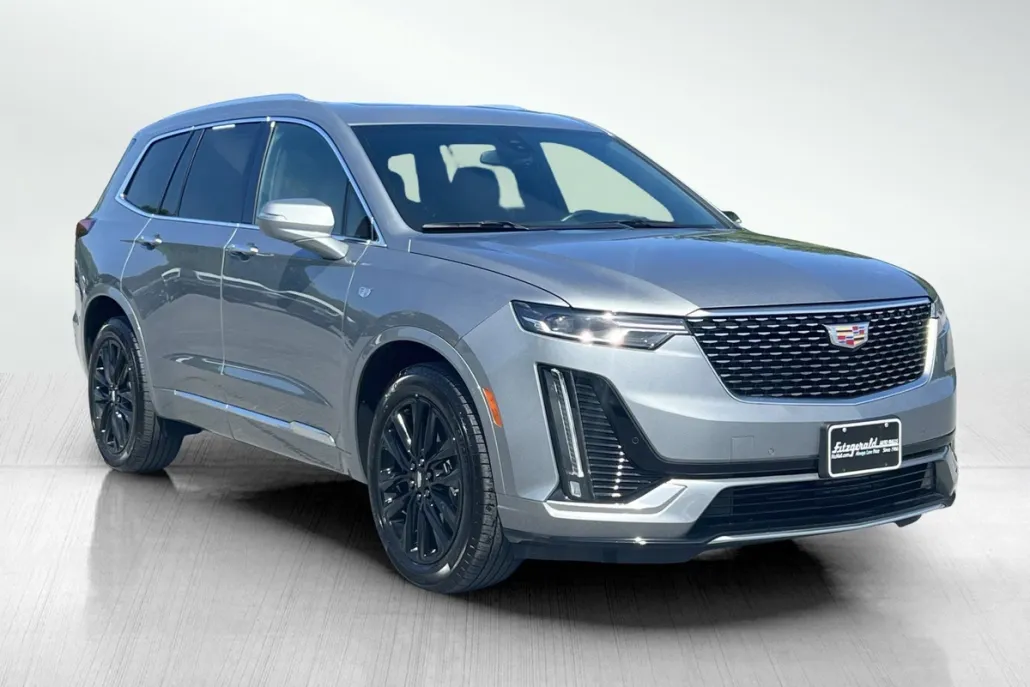 2024 Cadillac XT6 Luxury photo 1