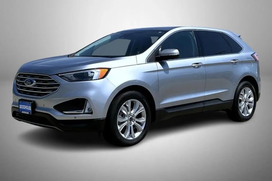 2024 Ford Edge Titanium photo 1
