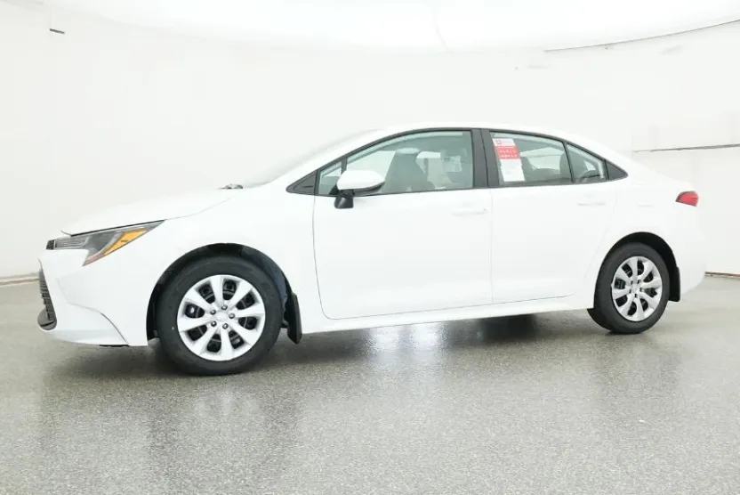 2026 Toyota Corolla LE photo 1