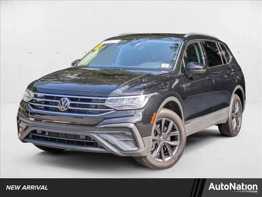 2024 Volkswagen Tiguan SE R-Line Black Sport photo 1