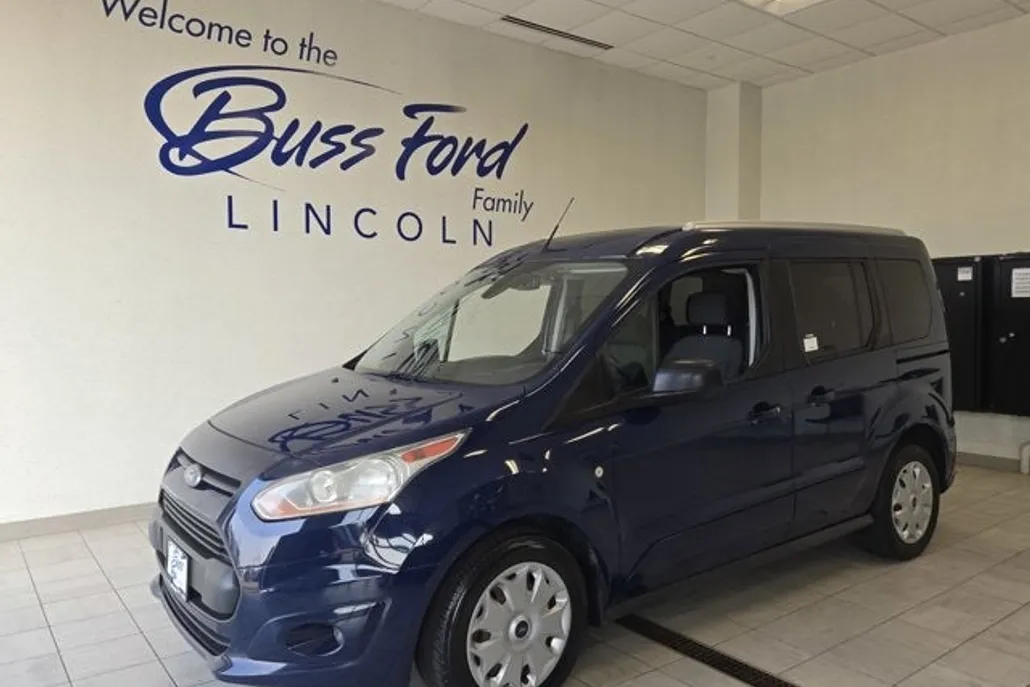 2017 Ford Transit XLT photo 1