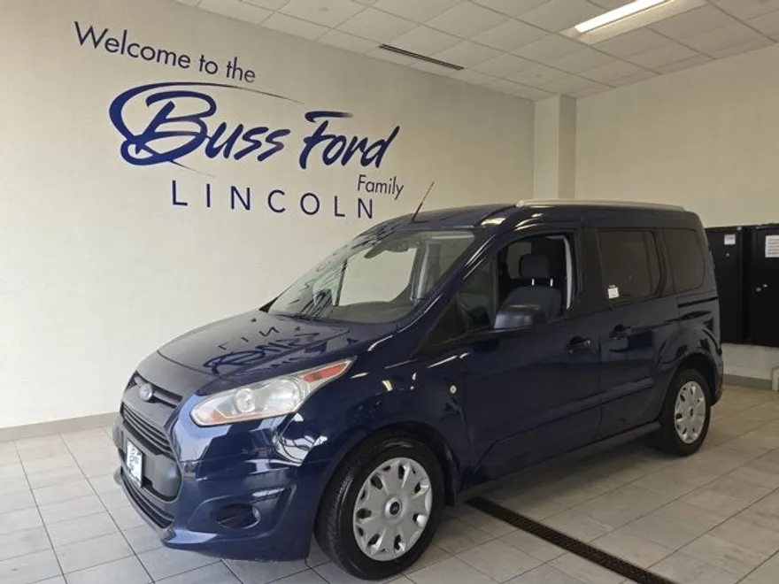 2017 Ford Transit XLT photo 1