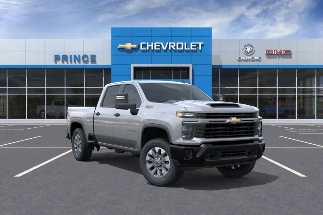 2025 Chevrolet Silverado 2500HD Custom photo 1