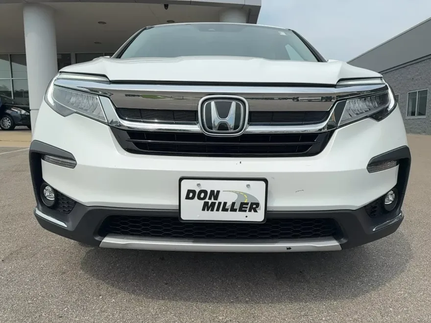 2022 Honda Pilot Touring photo 1