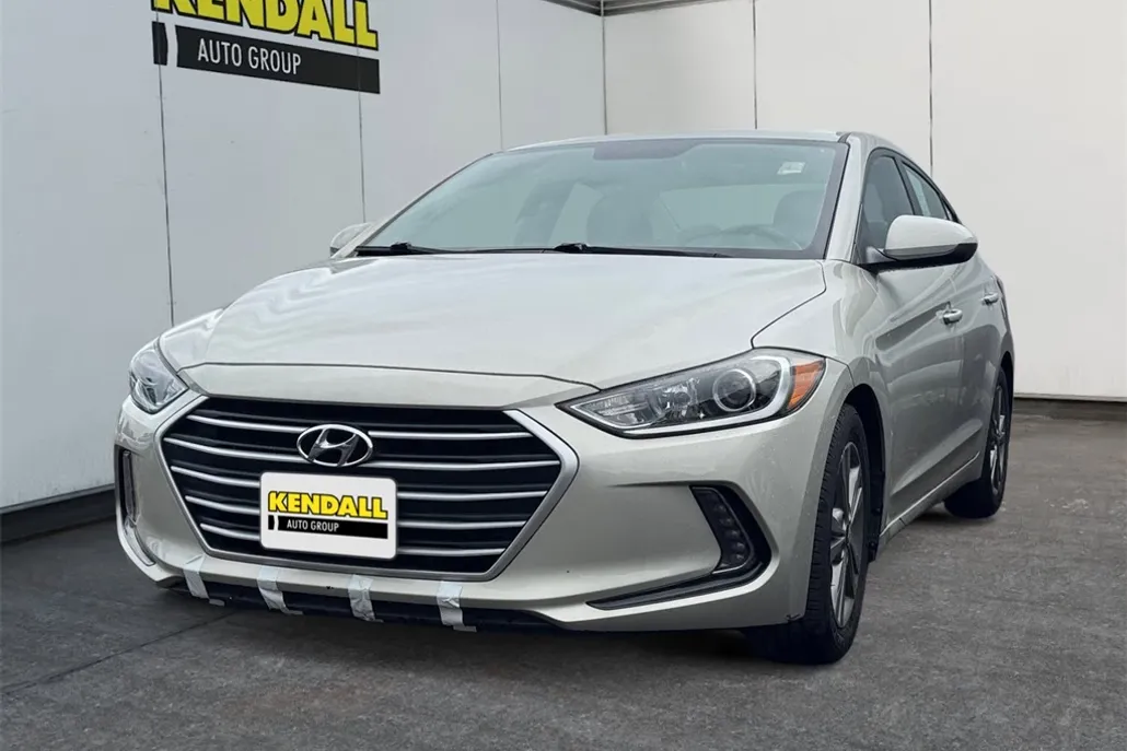 2017 Hyundai Elantra Value Edition photo 1