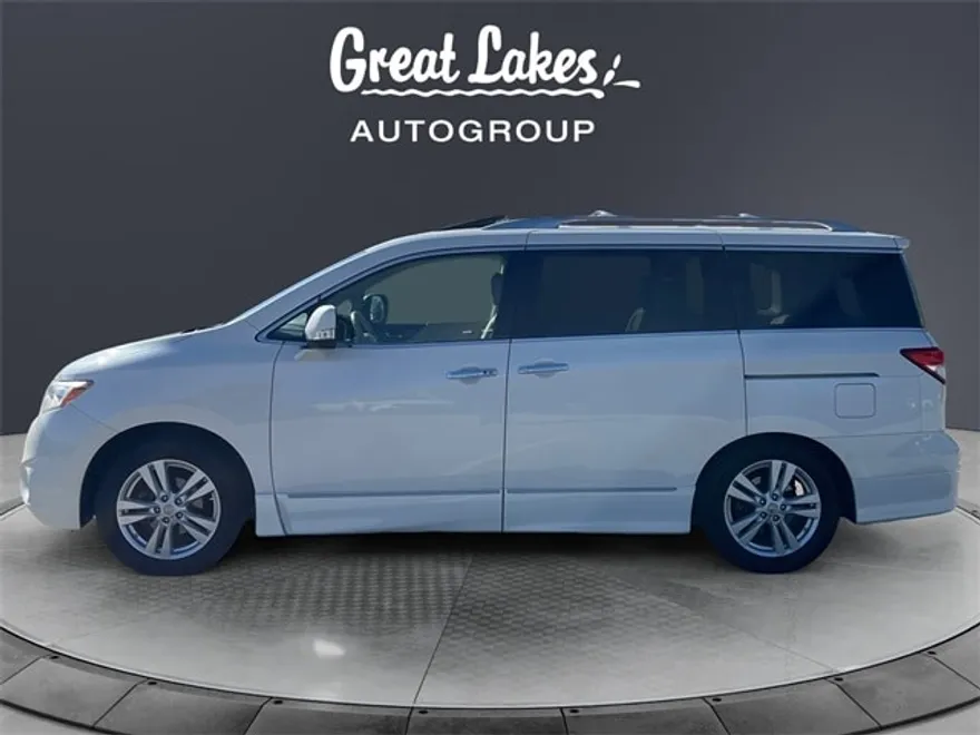 2011 Nissan Quest SL photo 1