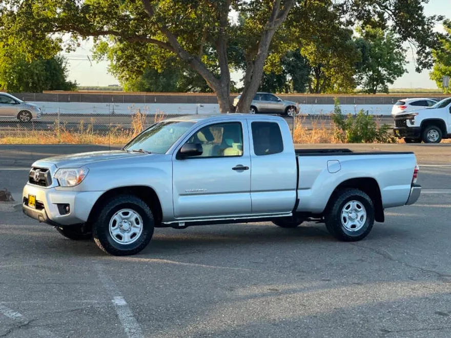 2013 Toyota Tacoma Base Access Cab photo 1
