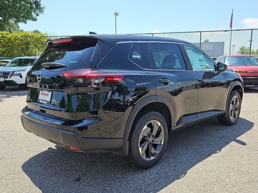 2025 Nissan Rogue SV photo 1