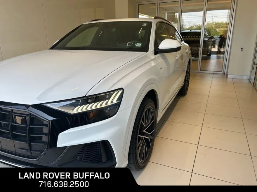 2022 Audi Q8 55 Prestige photo 1