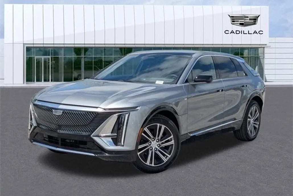 2025 Cadillac Lyriq Luxury photo 1