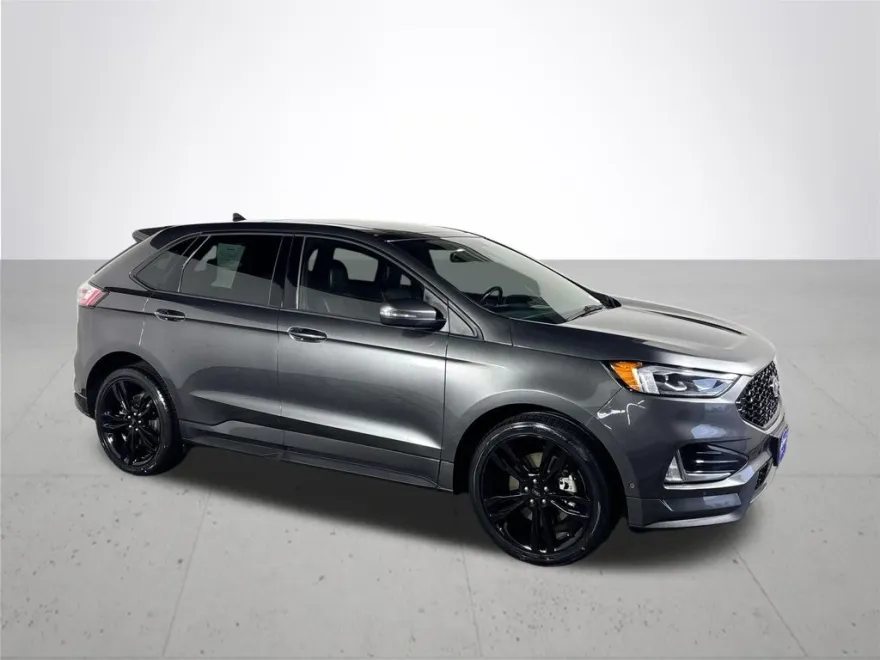 2020 Ford Edge ST photo 1