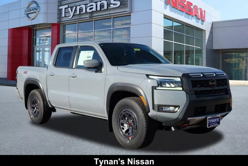 2025 Nissan Frontier Crew Cab PRO-4X photo 1
