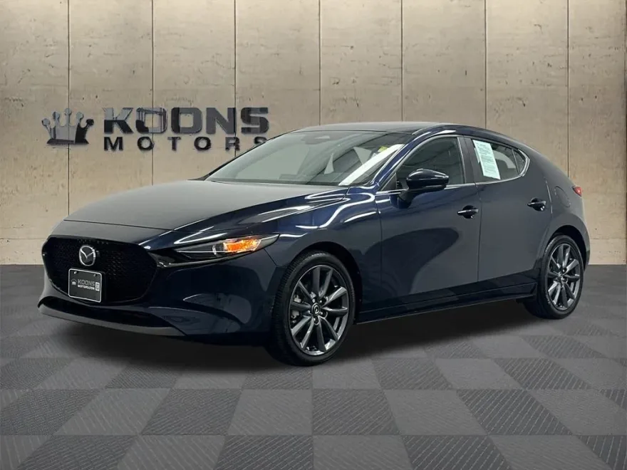 2025 Mazda Mazda3 2.5 s Preferred photo 1