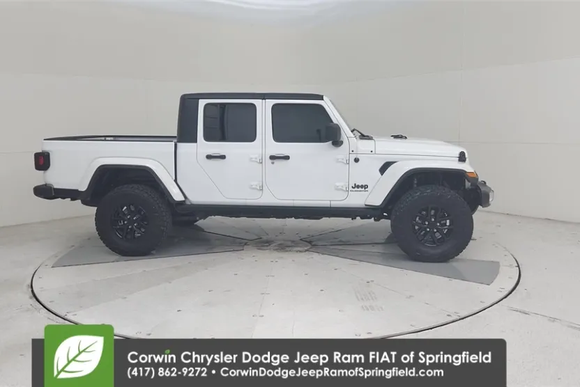 2022 Jeep Gladiator Sport photo 1
