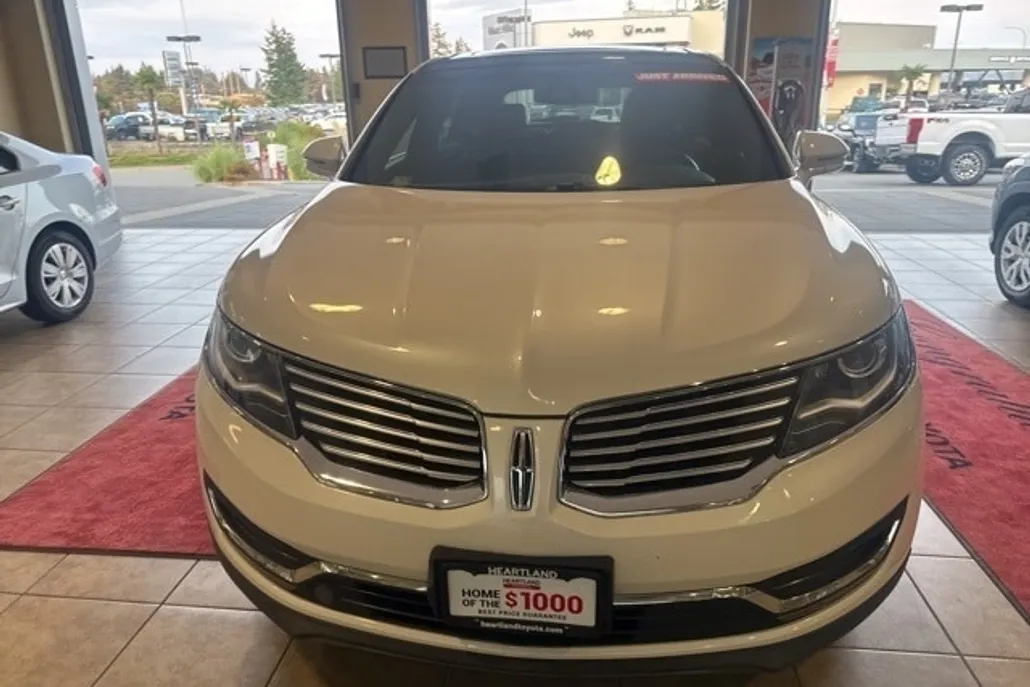 2016 Lincoln MKX Reserve photo 1