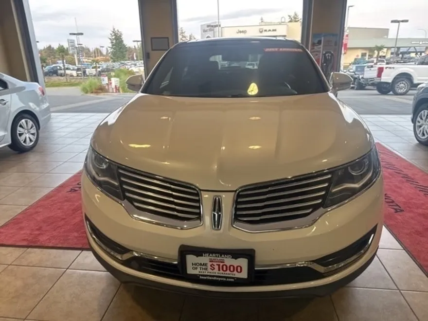 2016 Lincoln MKX Reserve photo 1