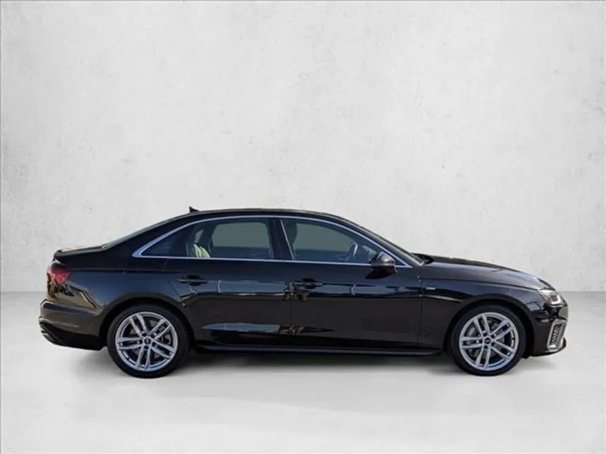2023 Audi A4 S line Quattro Premium Plus photo 1