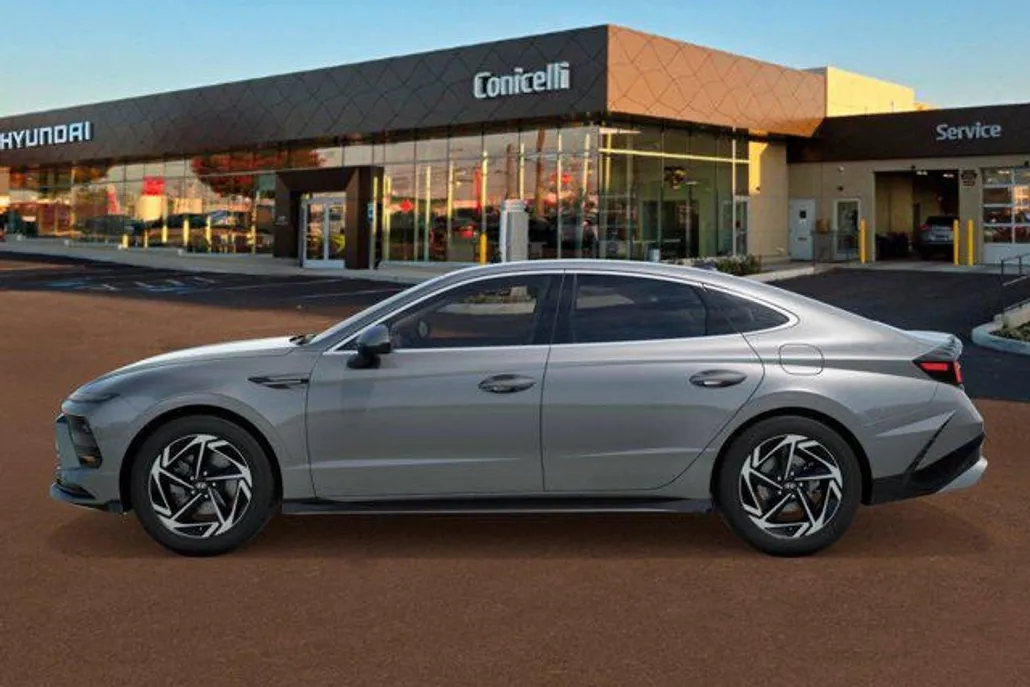 2026 Hyundai Sonata SEL Sport photo 1