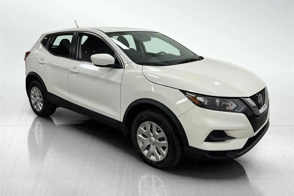 2020 Nissan Rogue Sport S photo 1