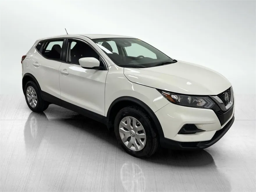 2020 Nissan Rogue Sport S photo 1
