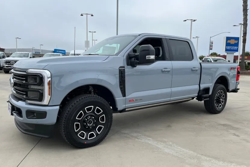 2026 Ford F-250 Platinum photo 1