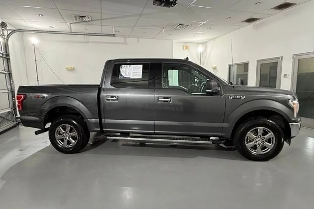 2020 Ford F-150 XLT photo 1