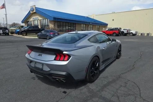 2024 Ford Mustang GT Premium photo 3