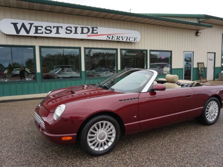 2004 Ford Thunderbird Deluxe photo 1