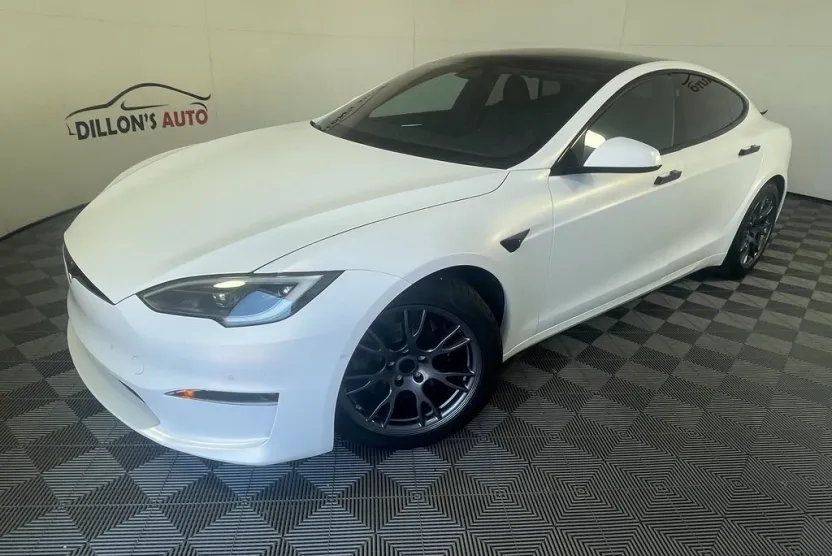 2023 Tesla Model S Standard Range photo 1