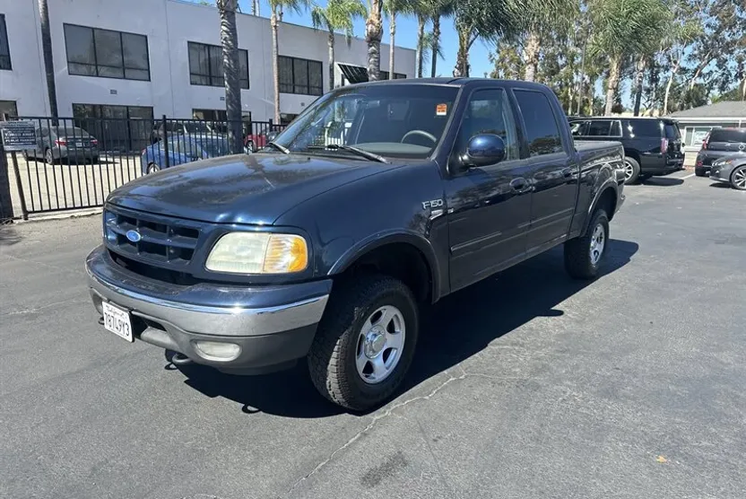2003 Ford F-150 XLT photo 1