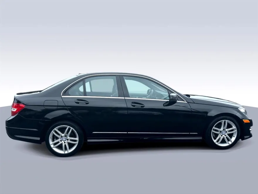 2013 Mercedes Benz C 250 Luxury Sedan photo 1