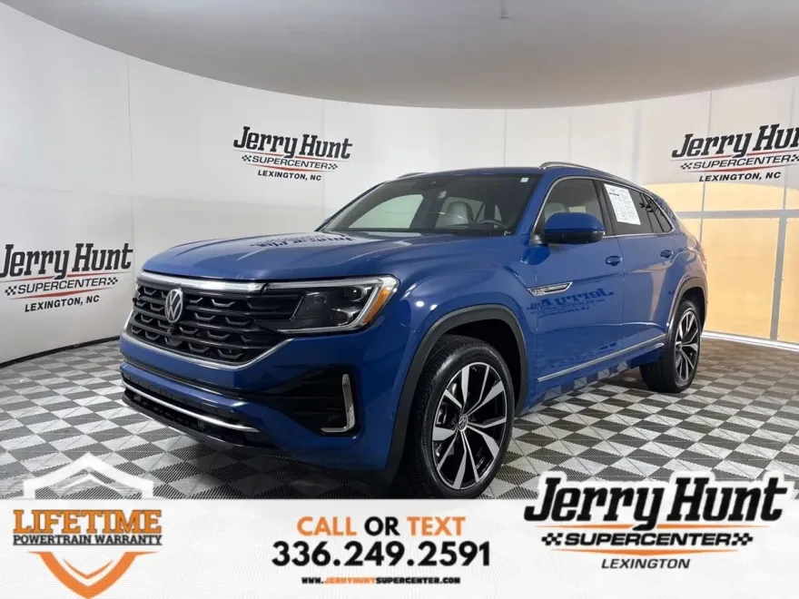 2025 Volkswagen Atlas Cross Sport SEL Premium R-Line photo 1