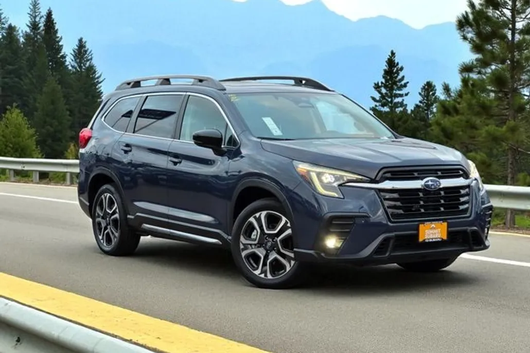 2024 Subaru Ascent Limited photo 1
