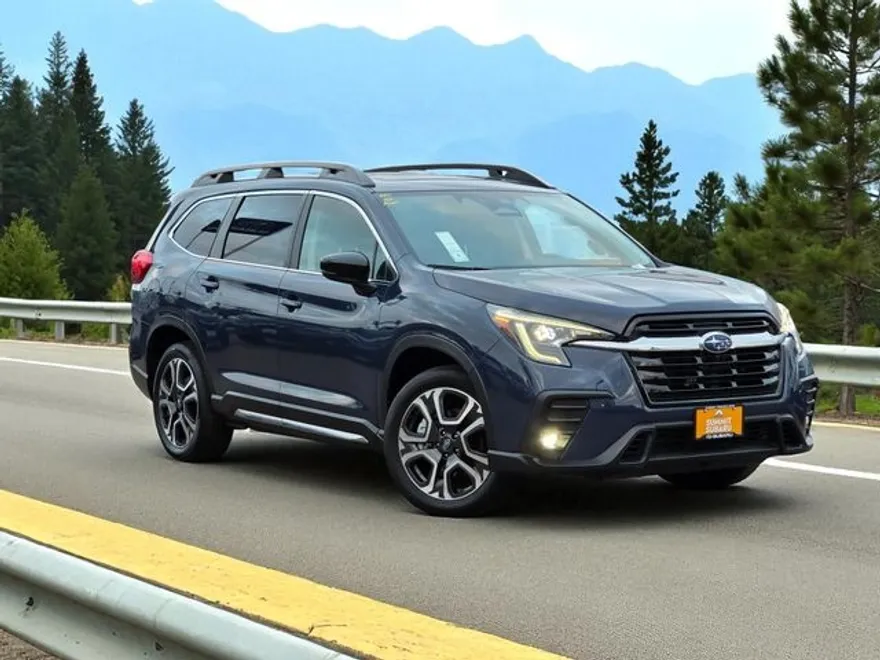2024 Subaru Ascent Limited photo 1