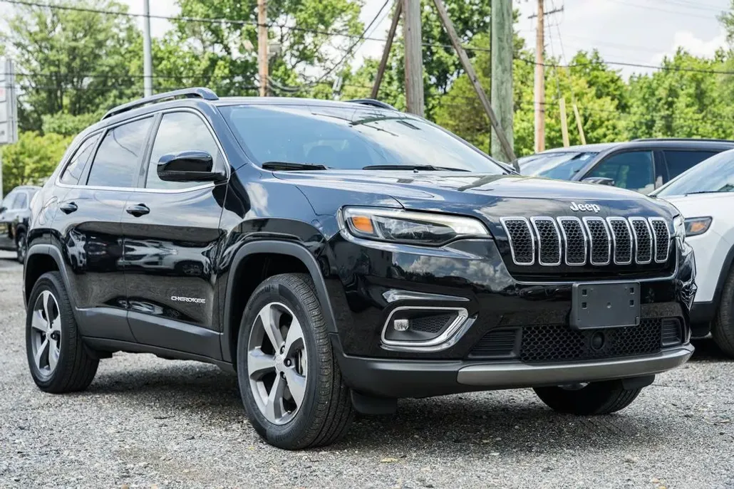 2022 Jeep Cherokee Limited photo 1