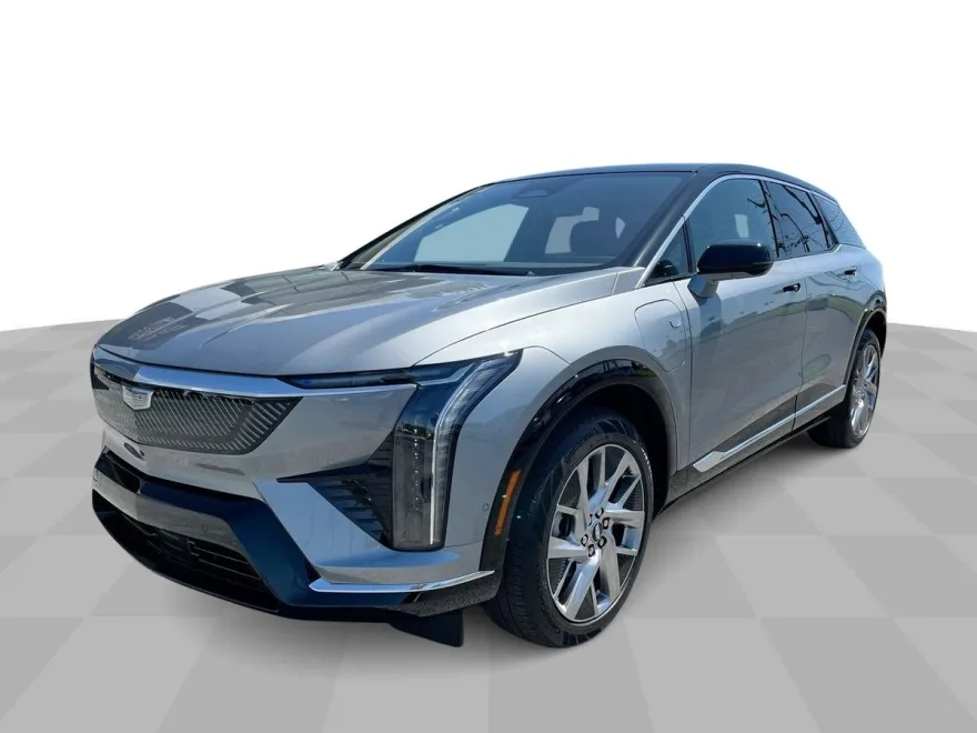 2025 Cadillac Optiq Luxury photo 1