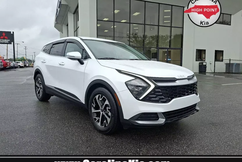 2023 Kia Sportage EX photo 1
